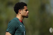 世界杯客户端更新说明-米兰全员恢复健康备战新赛季|AC米兰|ac米兰|训练_新浪体育_新浪新闻